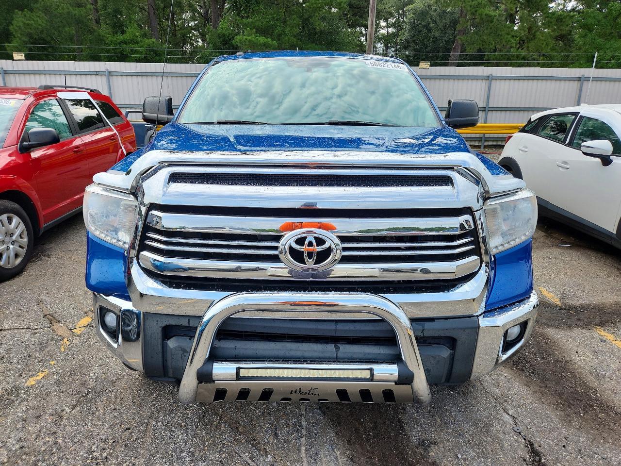 2017 TOYOTA TUNDRA — фото 5