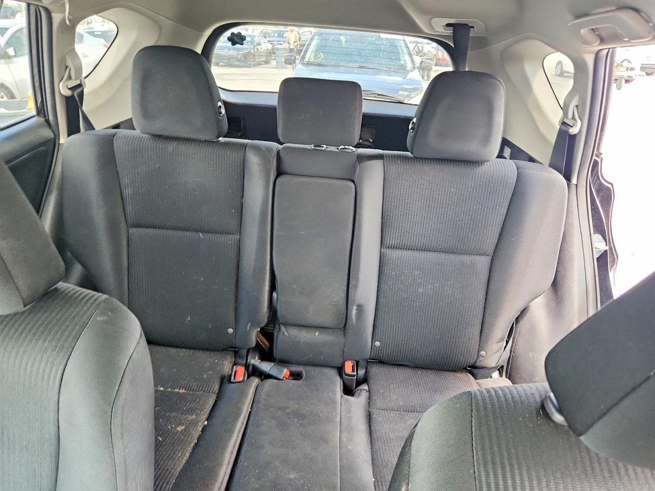 2017 TOYOTA RAV4 — фото 10