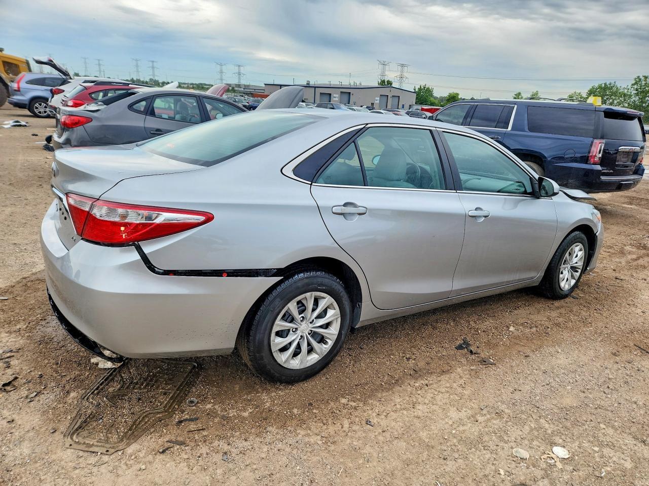 2017 TOYOTA CAMRY — фото 3