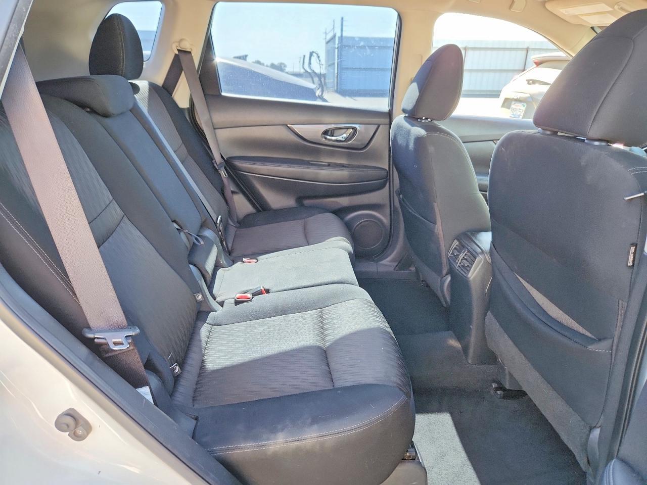 2017 NISSAN ROGUE — фото 11