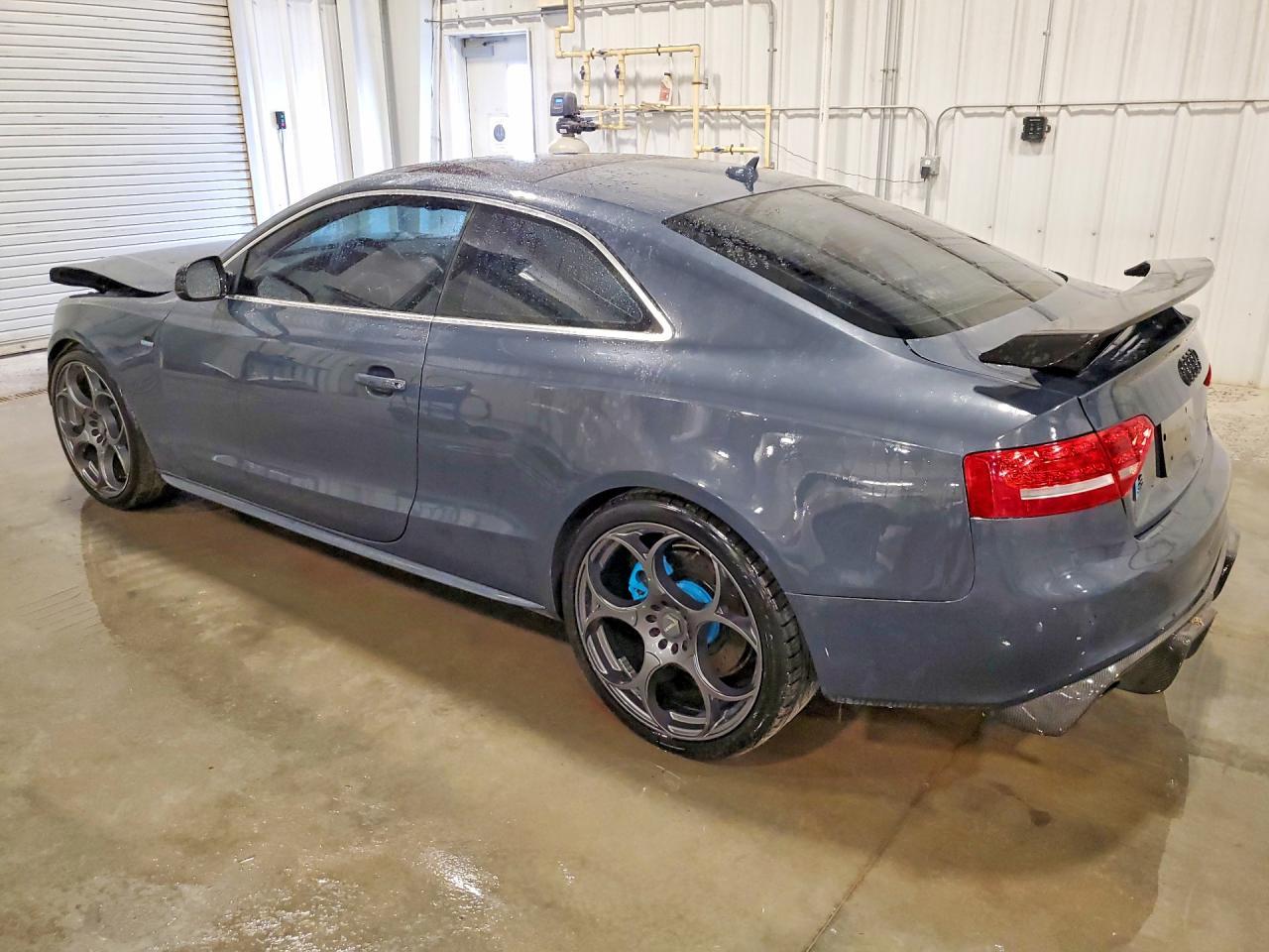 2011 AUDI RS5 — фото 2