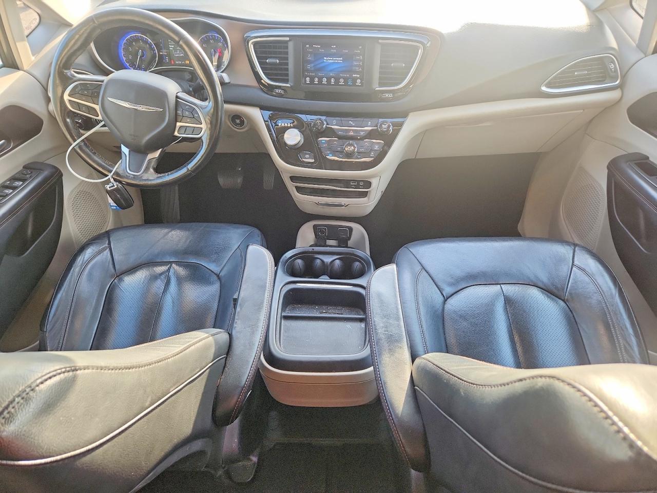 2019 CHRYSLER PACIFICA — фото 8