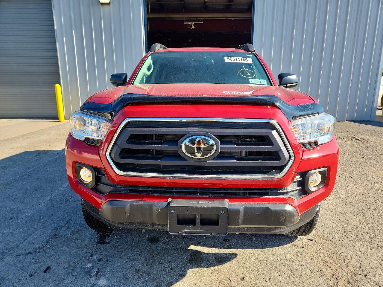 TOYOTA TACOMA