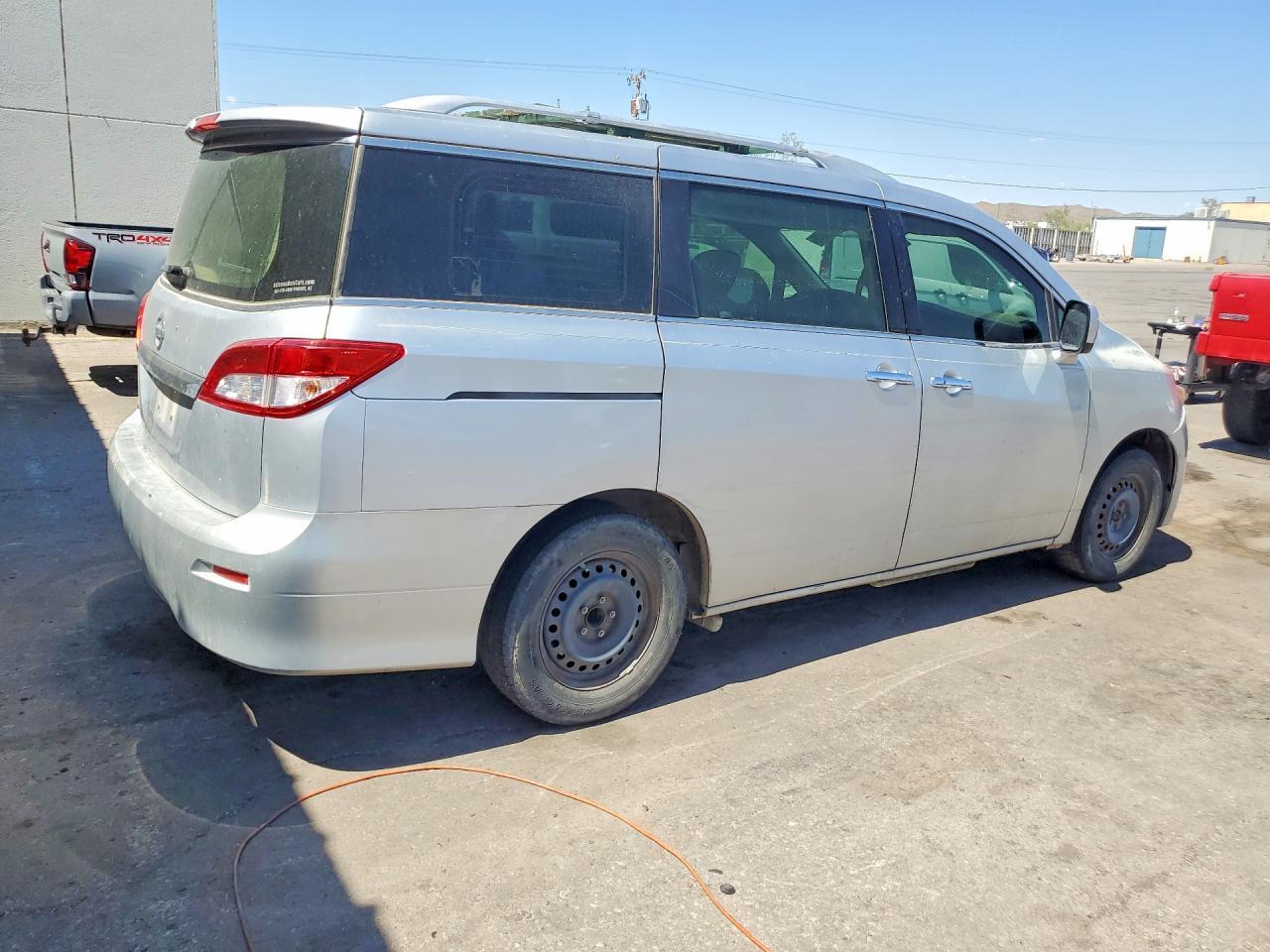 NISSAN QUEST