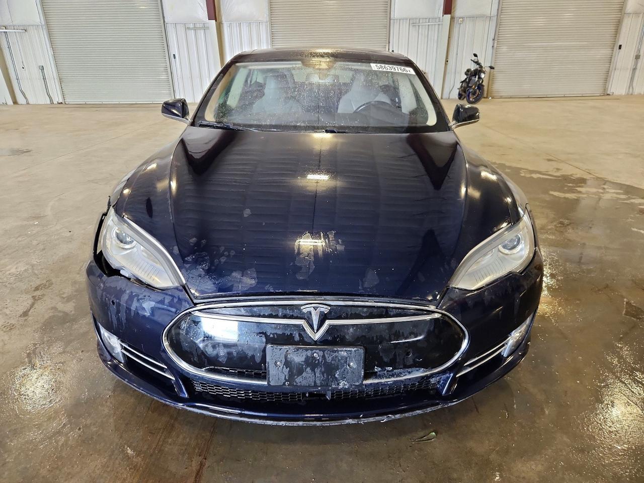 2015 TESLA MODEL S — фото 5