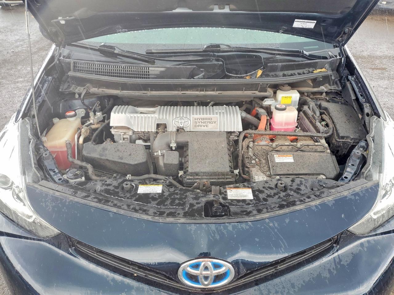 2017 TOYOTA PRIUS V — фото 12