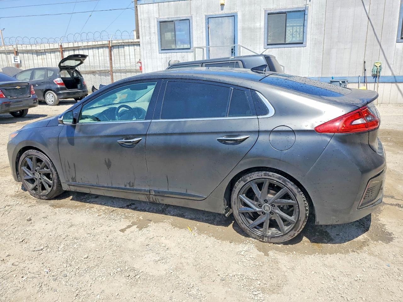 HYUNDAI IONIQ