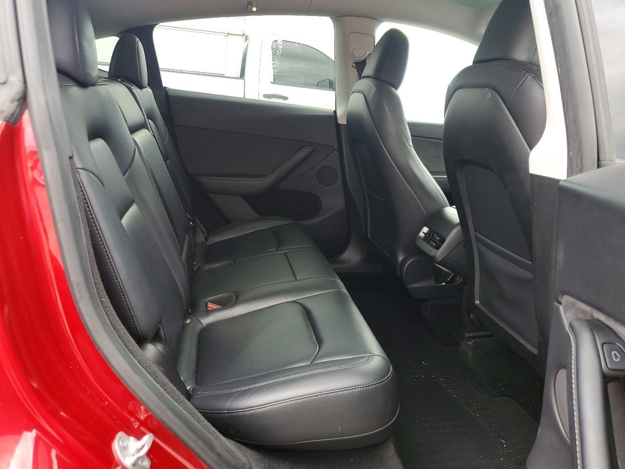 2024 TESLA MODEL Y — фото 10
