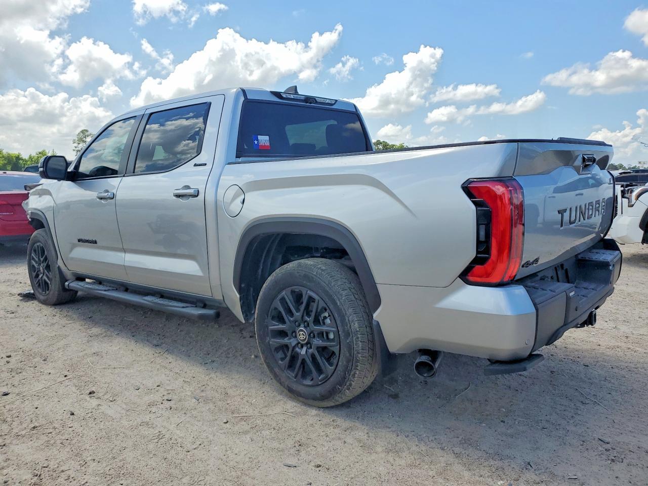 TOYOTA TUNDRA