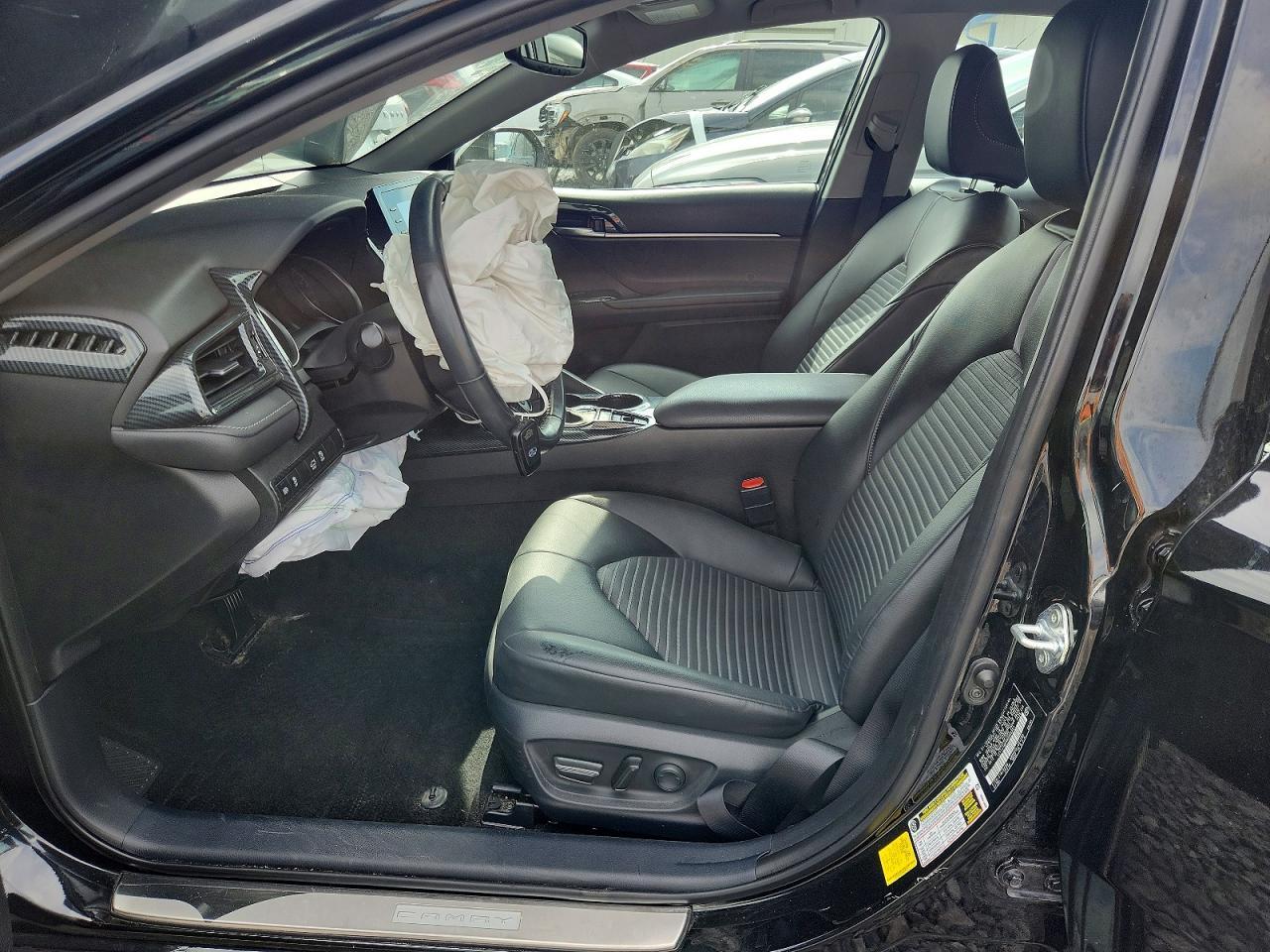2022 TOYOTA CAMRY HYBRID — фото 7