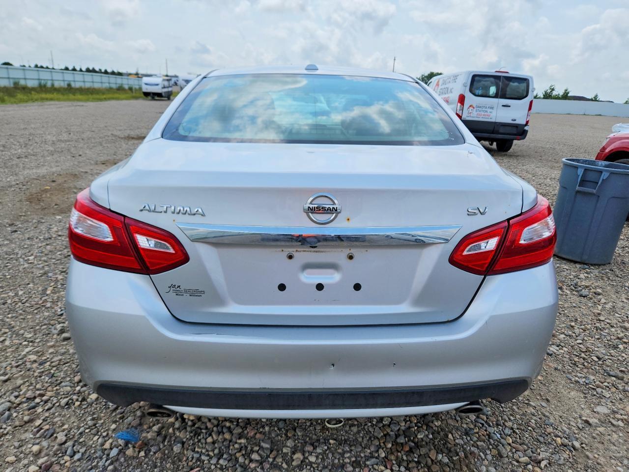2017 NISSAN ALTIMA — фото 6