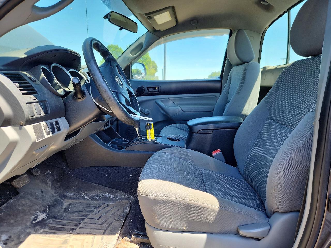 TOYOTA TACOMA