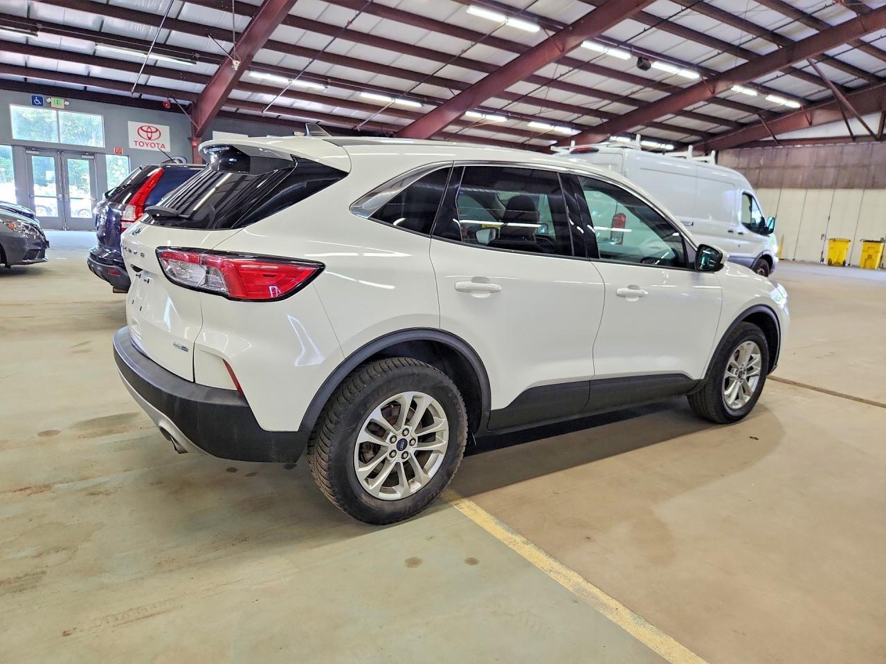 2020 FORD ESCAPE — фото 3