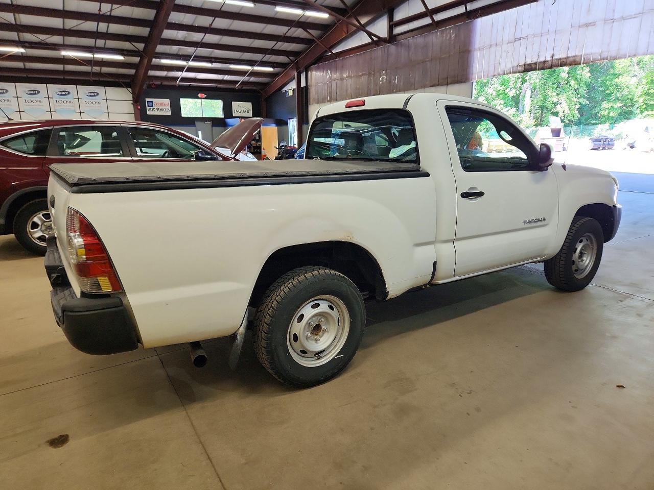 TOYOTA TACOMA