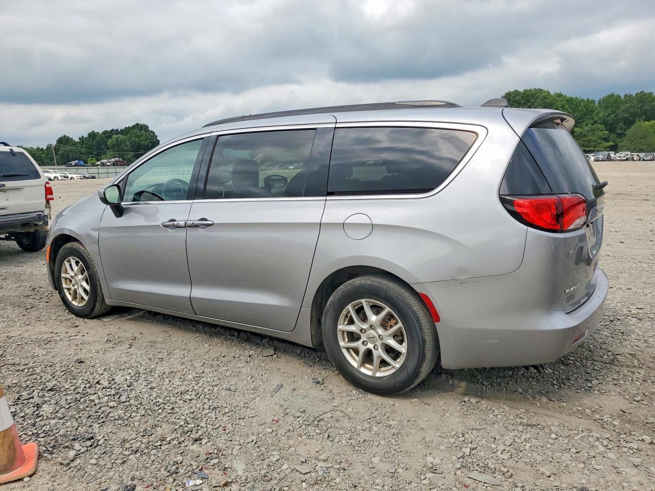 2021 CHRYSLER VOYAGER — фото 2