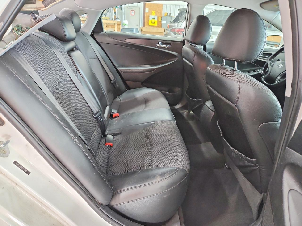 2012 HYUNDAI SONATA — фото 10