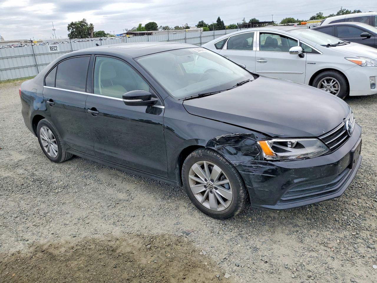 2015 VOLKSWAGEN JETTA — фото 4