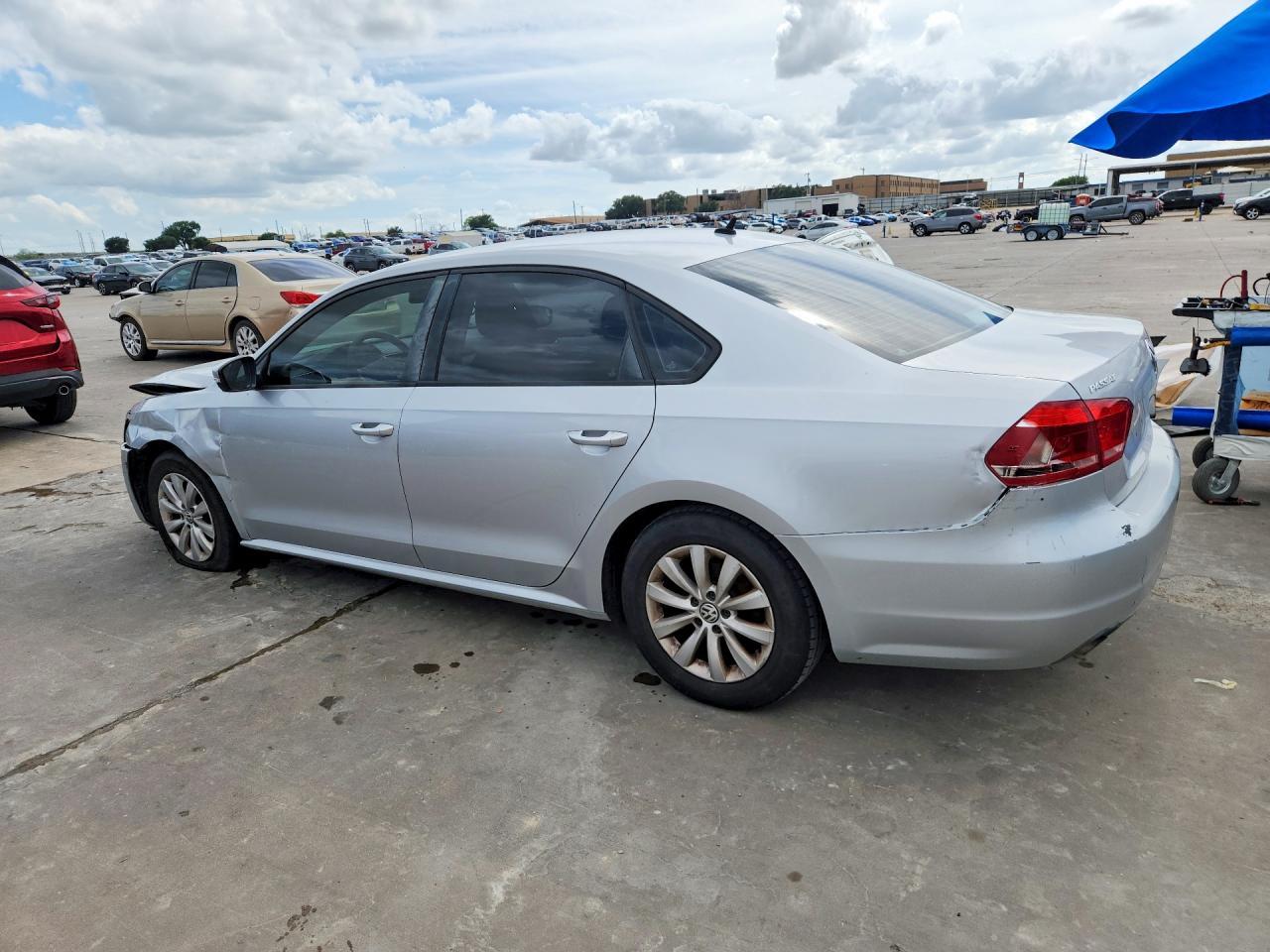 2013 VOLKSWAGEN PASSAT — фото 2