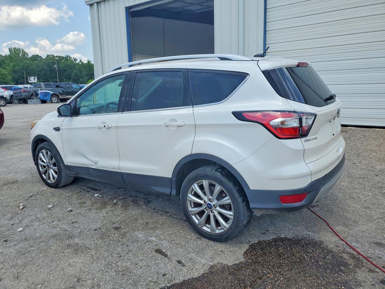 2017 FORD ESCAPE — фото 2