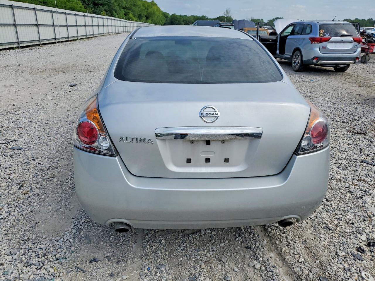 2011 NISSAN ALTIMA — фото 6