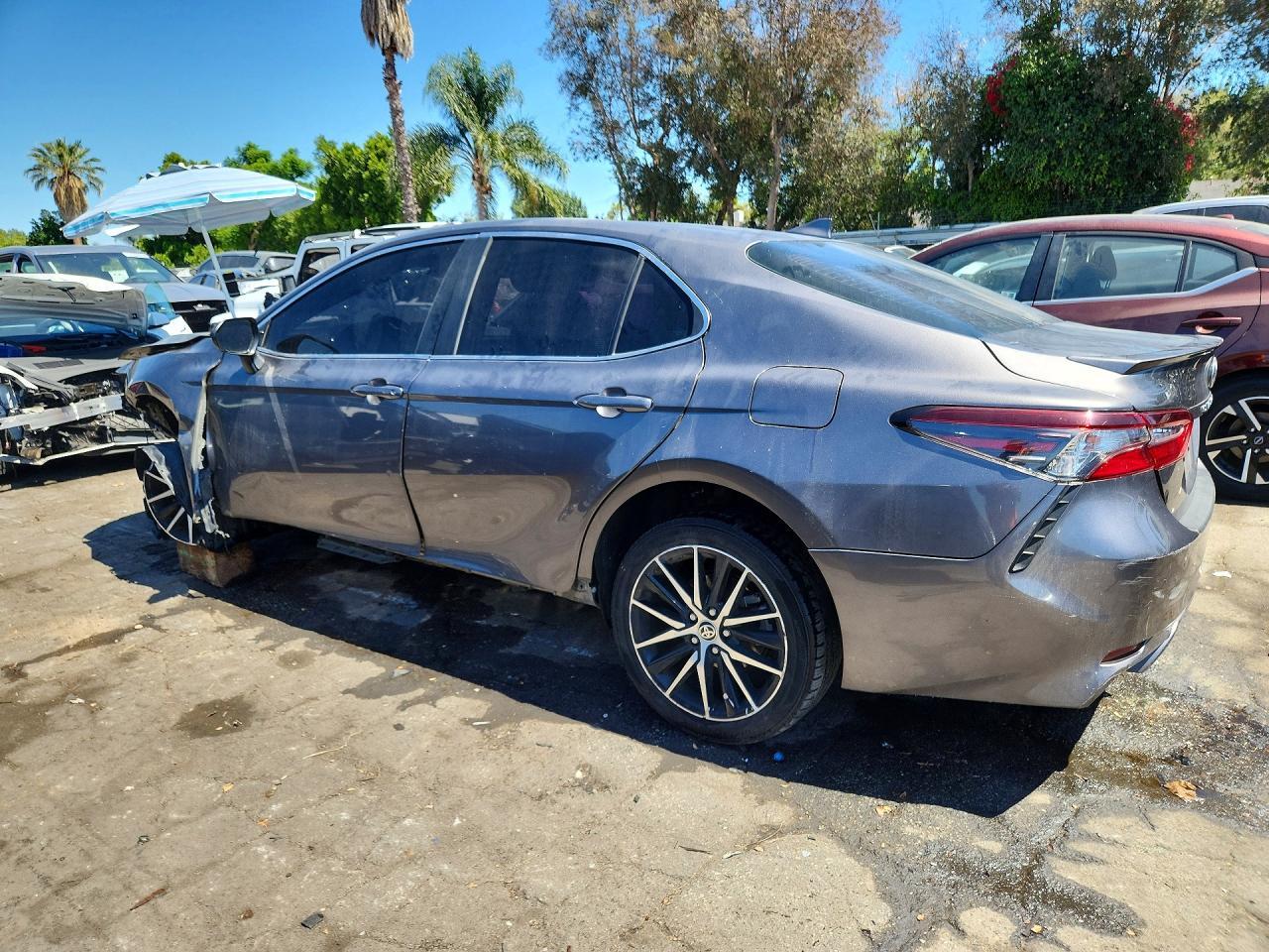 2021 TOYOTA CAMRY — фото 2