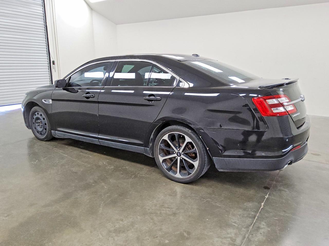 2016 FORD TAURUS — фото 2