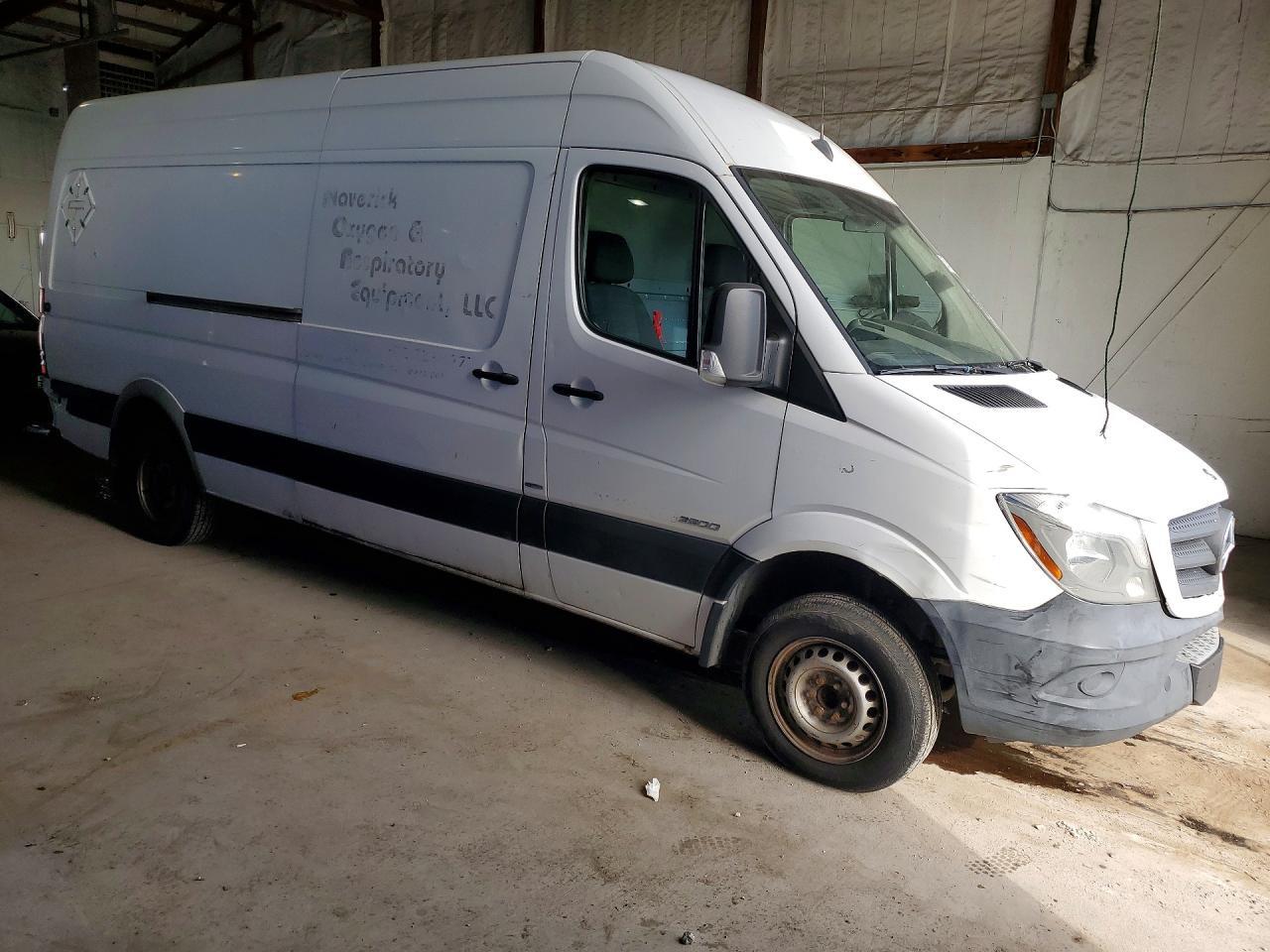 2015 MERCEDES-BENZ SPRINTER — фото 4