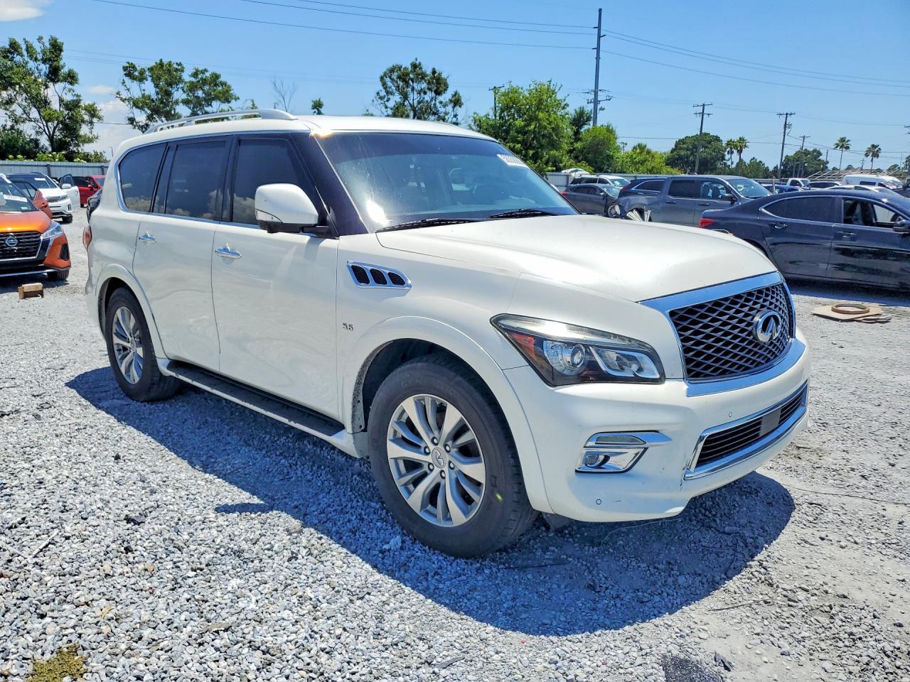 2016 INFINITI QX80 — фото 4