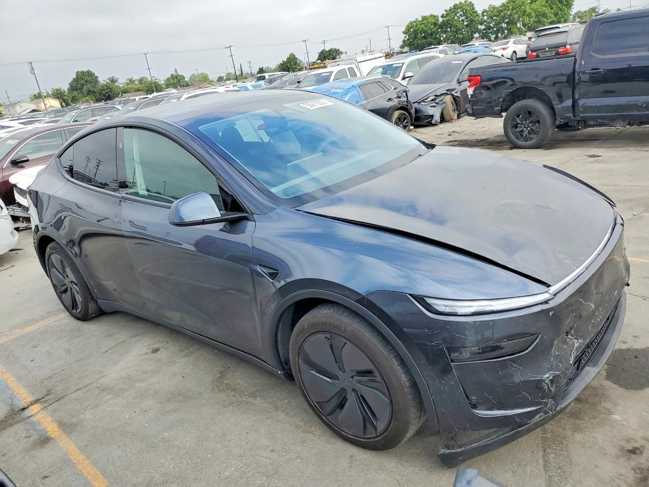2026 TESLA MODEL Y — фото 4