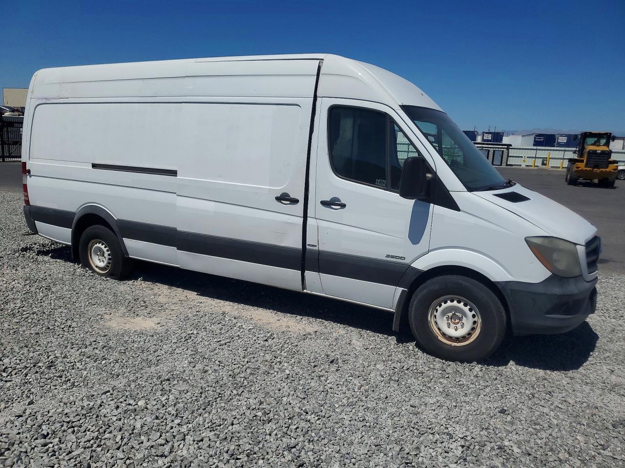 2015 MERCEDES-BENZ SPRINTER — фото 4
