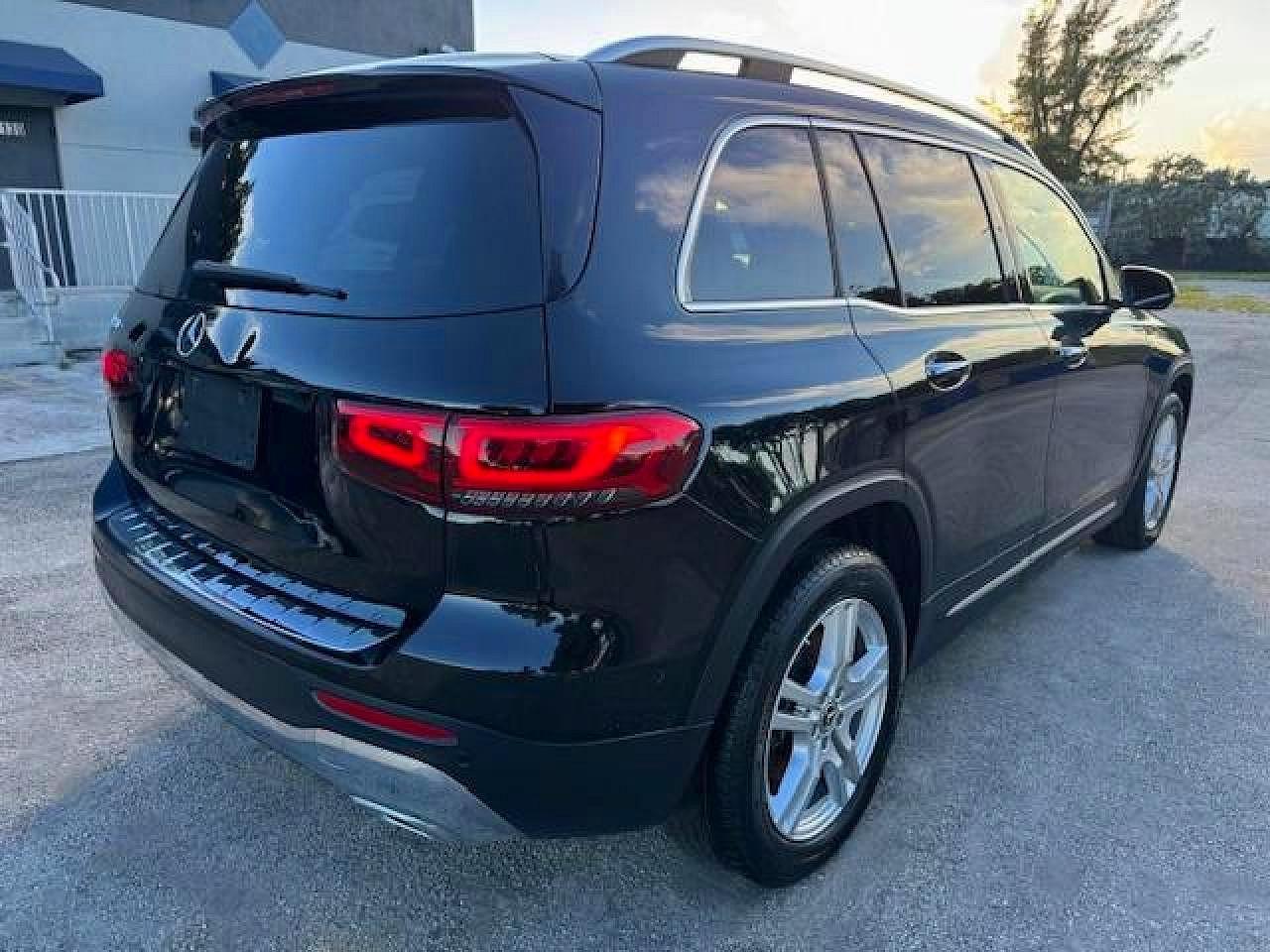MERCEDES-BENZ GLB-CLASS