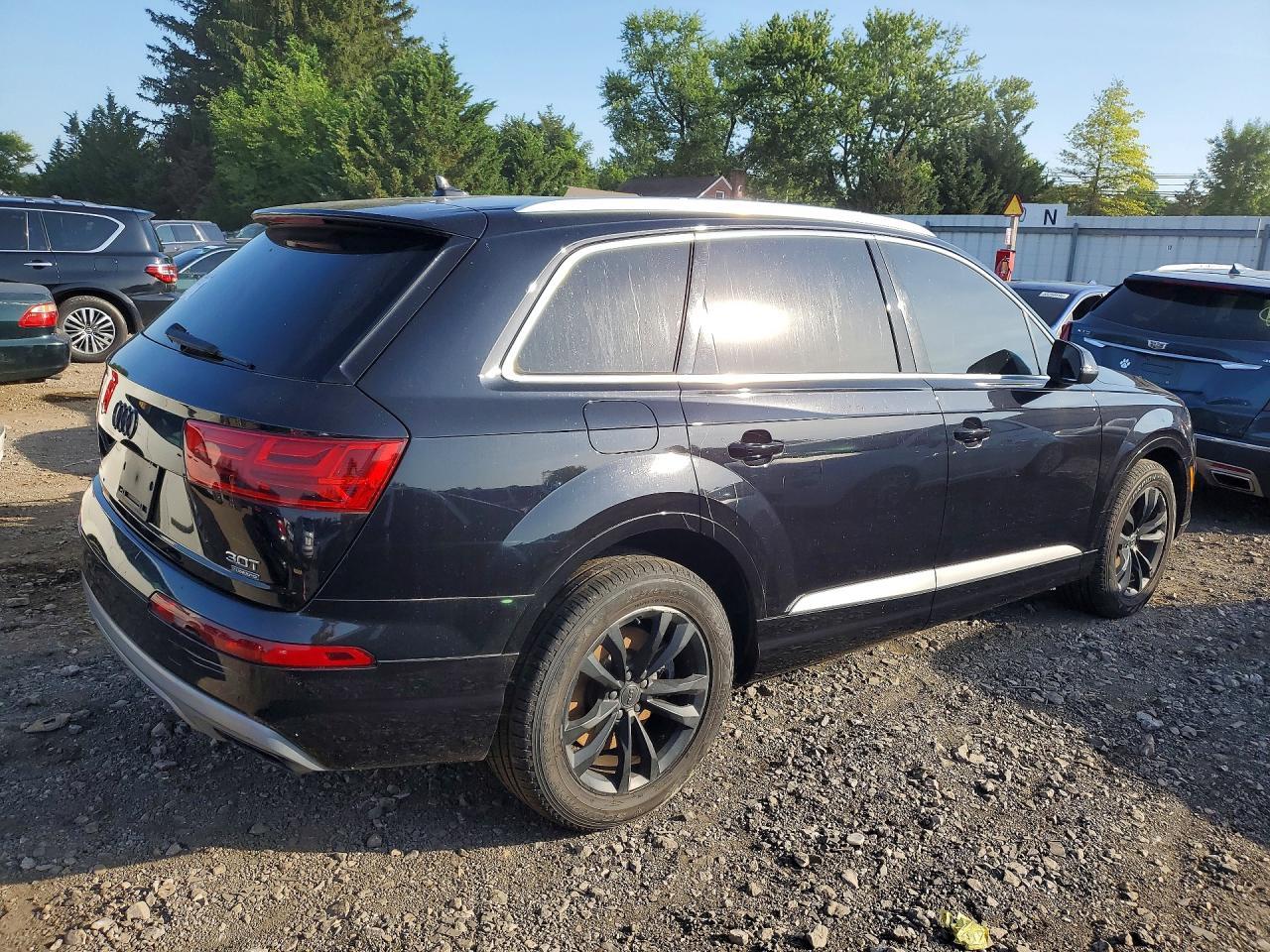2017 AUDI Q7 — фото 3