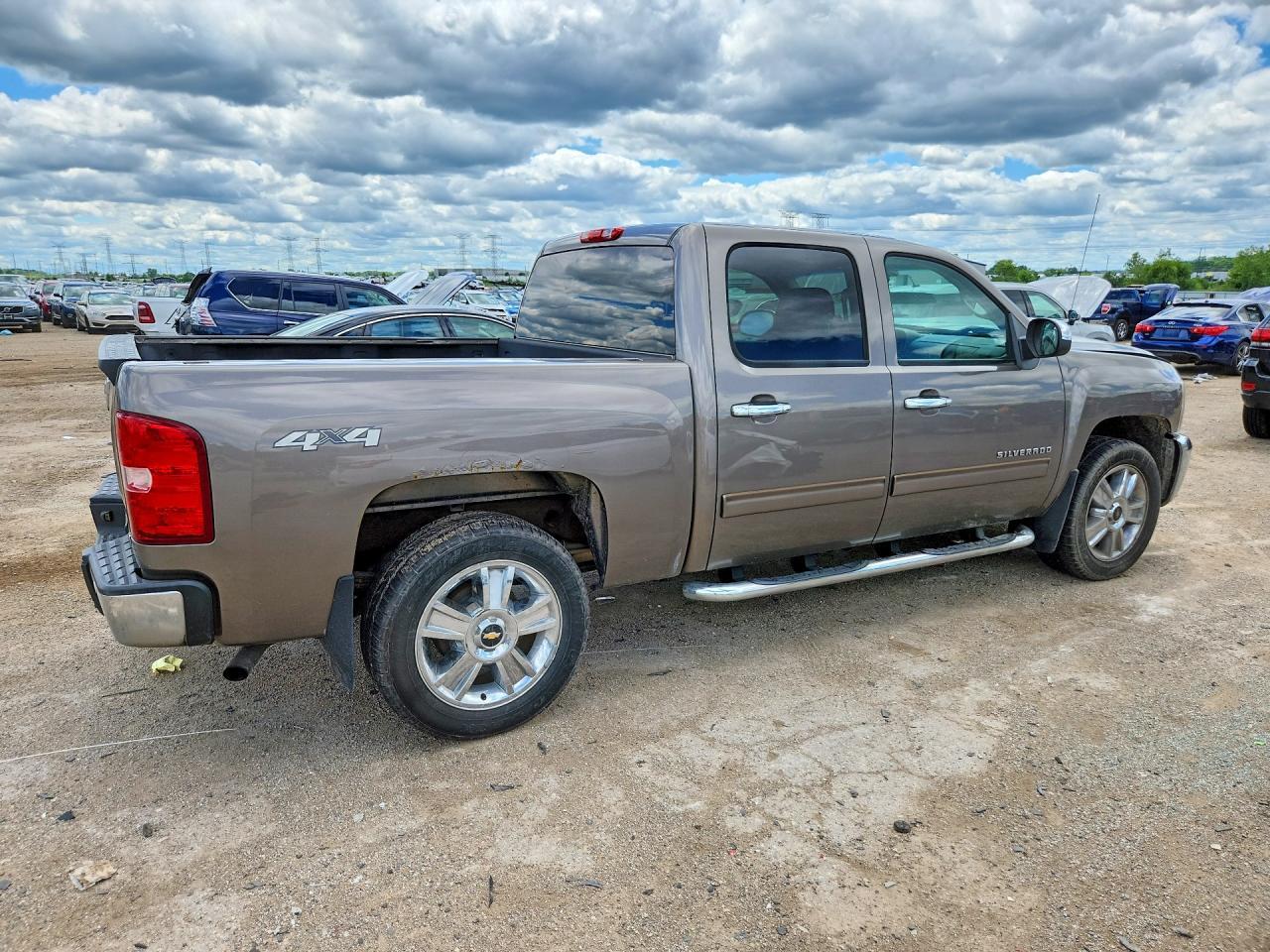 2013 CHEVROLET SILVERADO 1500 — фото 3