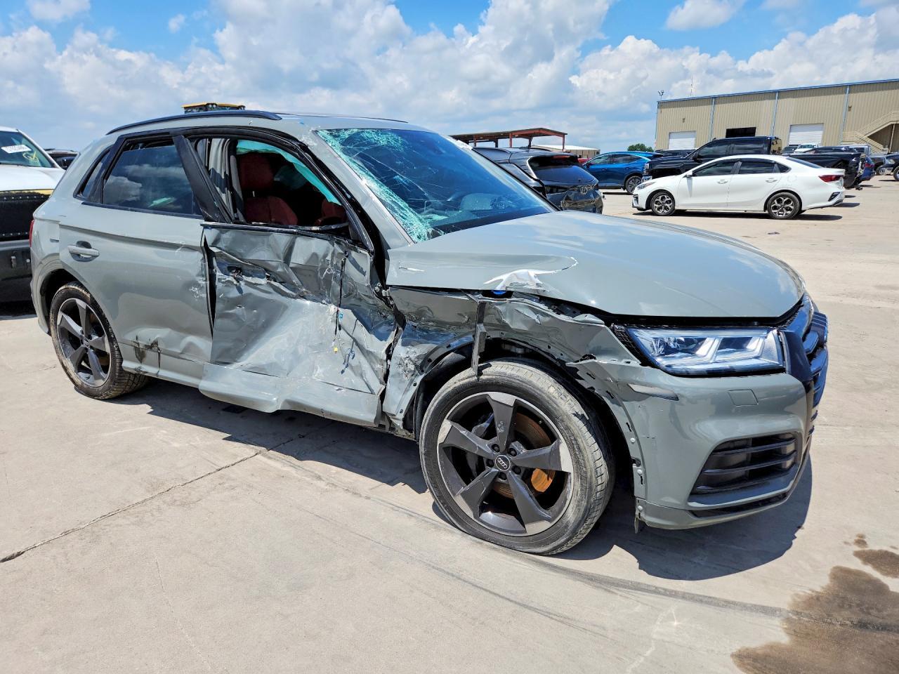 2019 AUDI SQ5 — фото 4