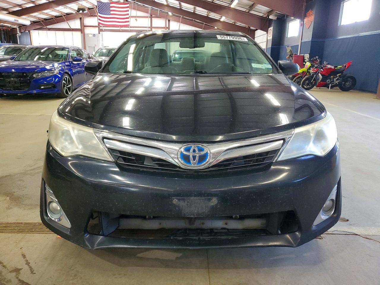 TOYOTA CAMRY HYBRID
