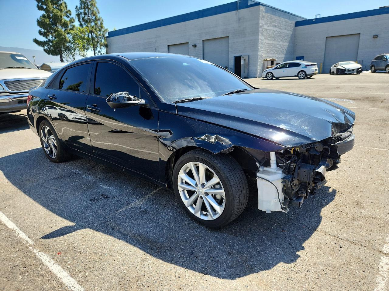 2025 HYUNDAI ELANTRA — фото 4