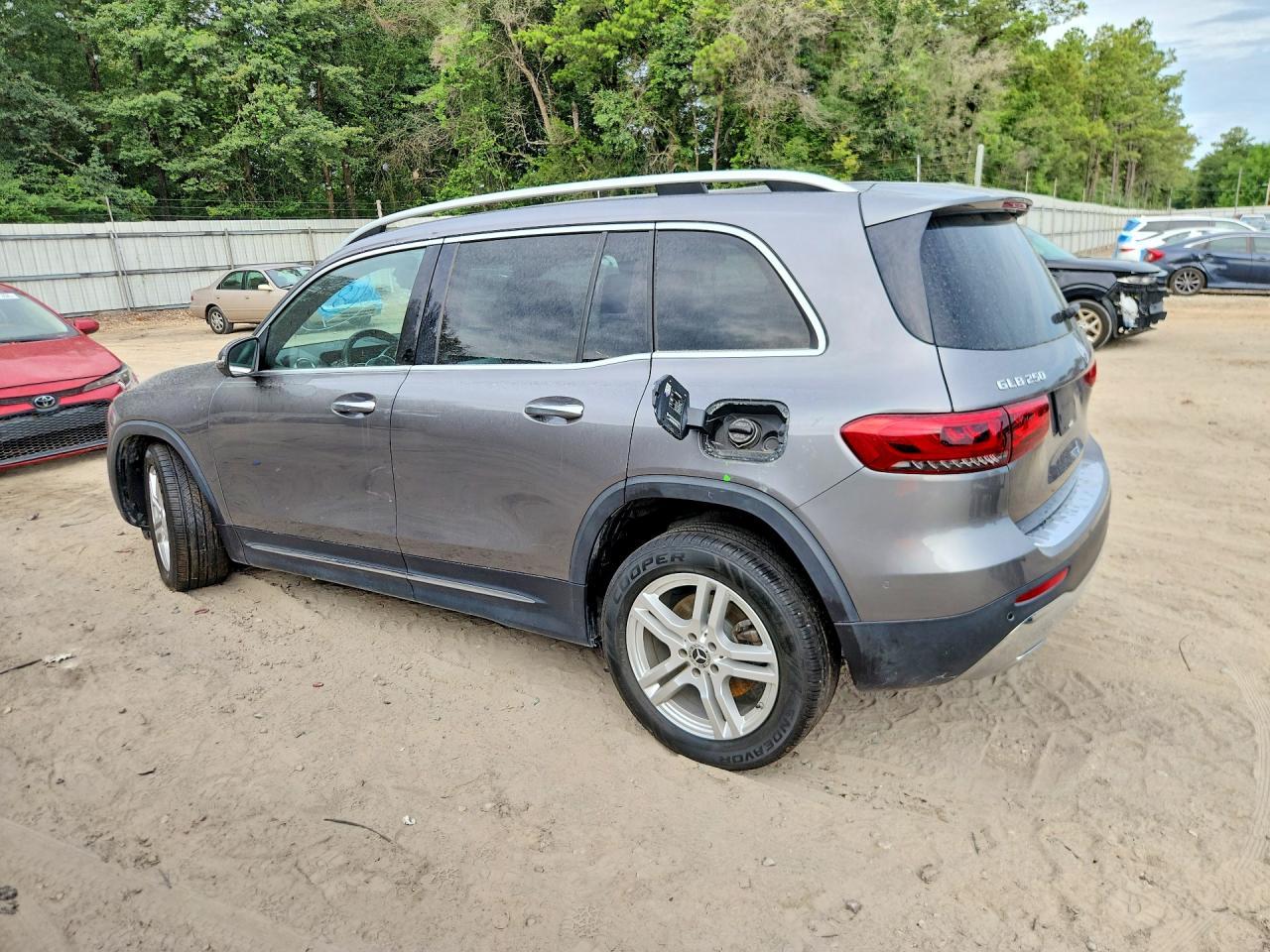 MERCEDES-BENZ GLB-CLASS