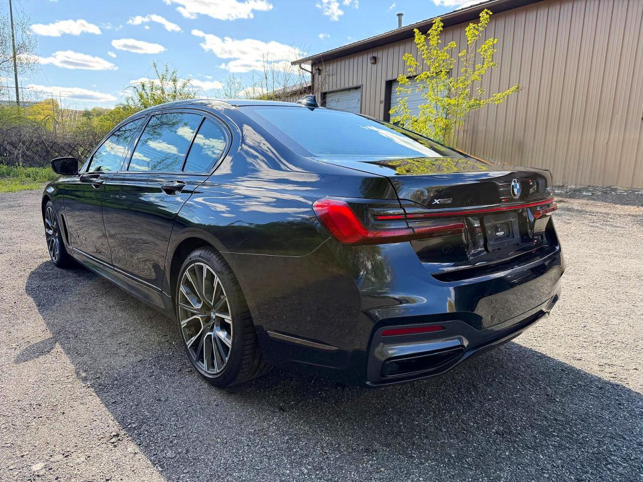 BMW 7 SERIES