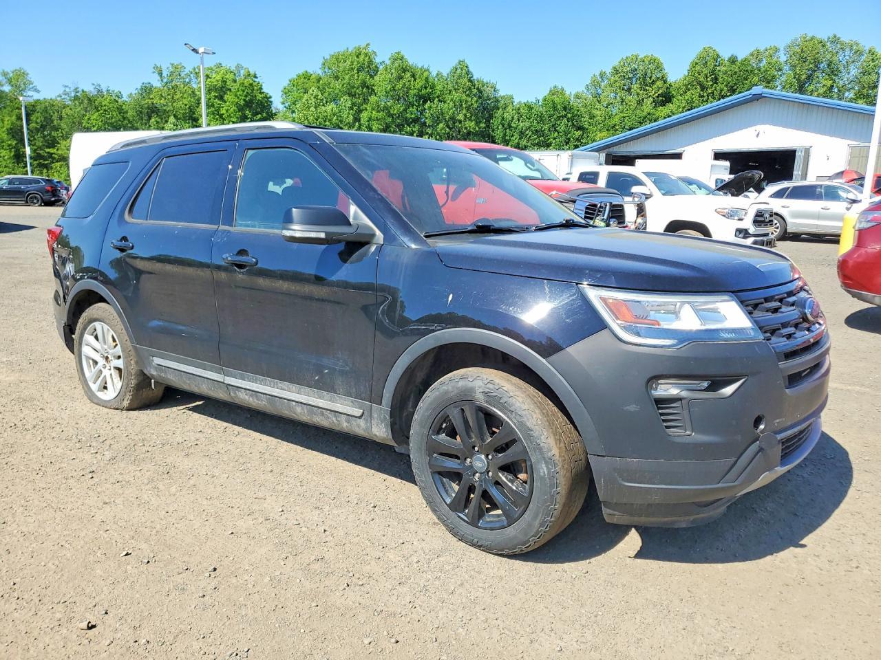FORD EXPLORER