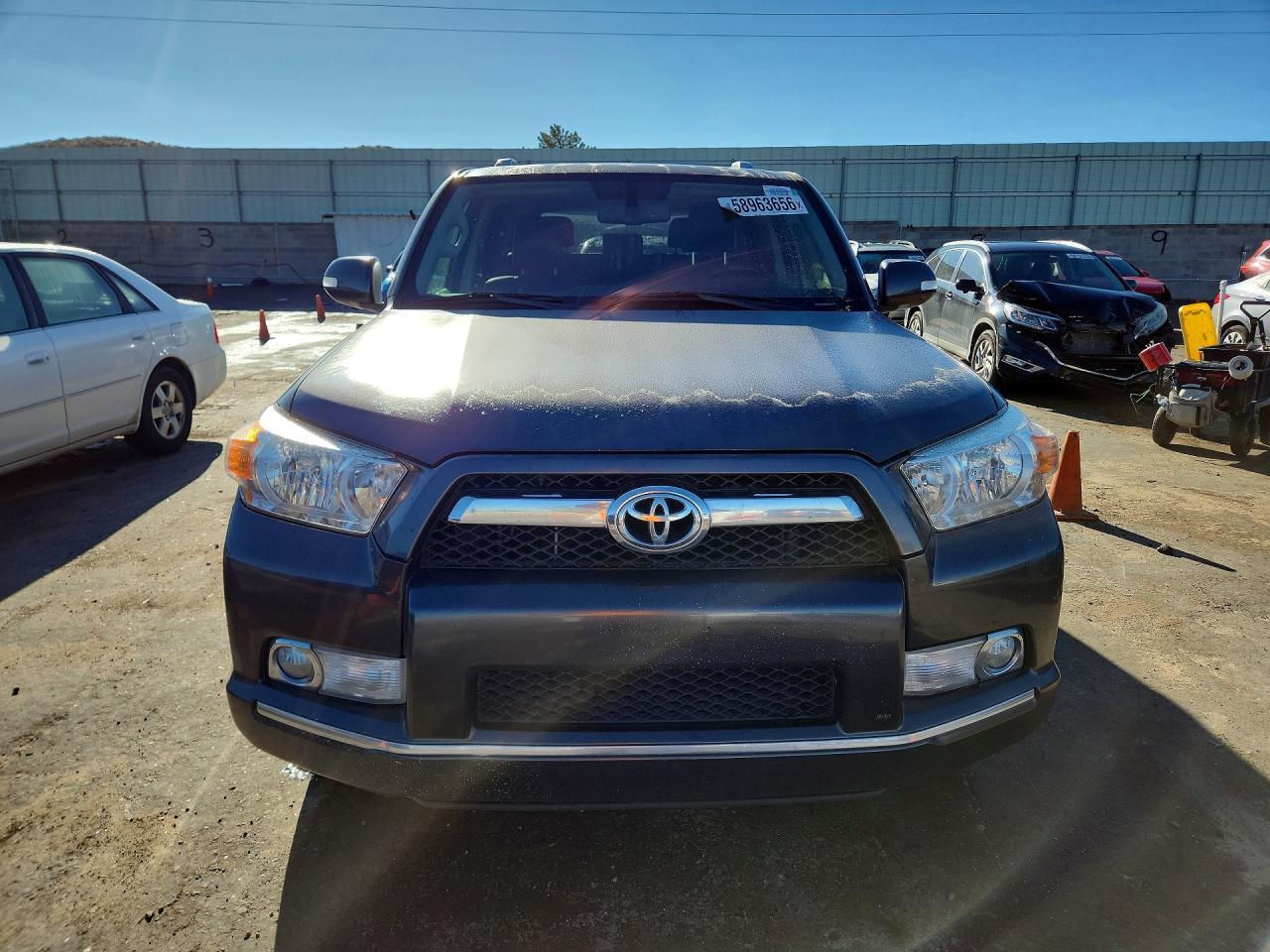 2011 TOYOTA 4RUNNER — фото 5