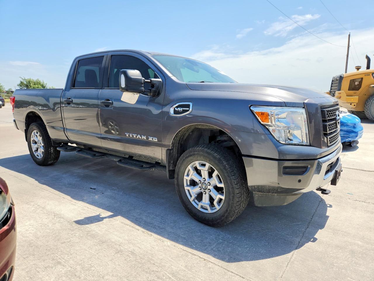 2022 NISSAN TITAN — фото 4
