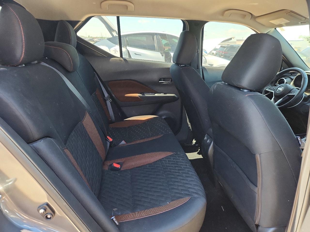 2021 NISSAN KICKS — фото 10