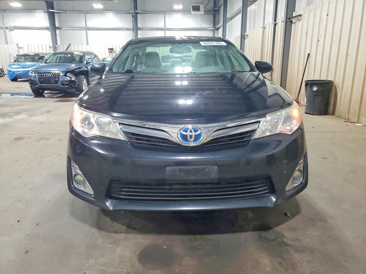 2013 TOYOTA CAMRY HYBRID — фото 5