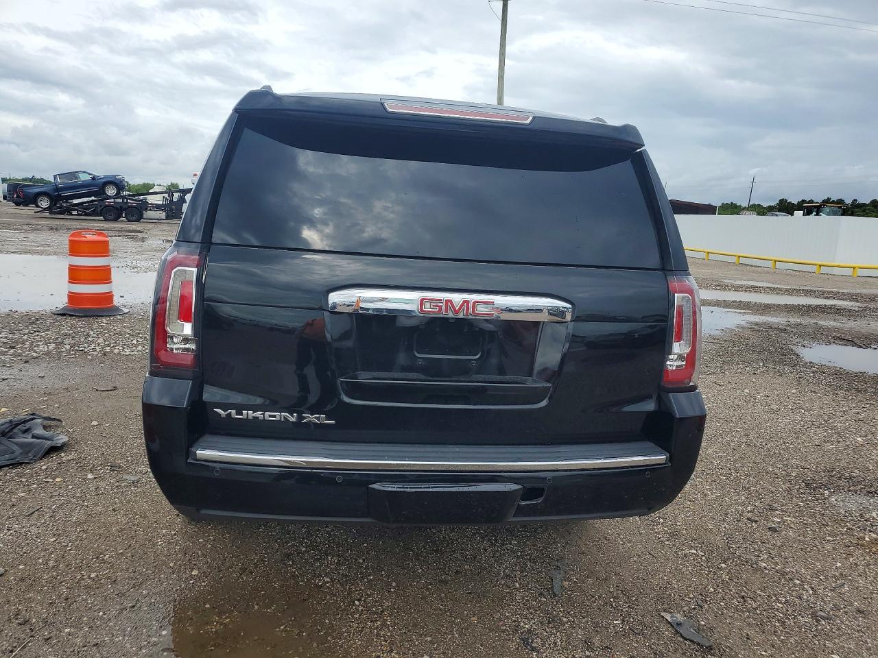 2019 GMC YUKON — фото 6