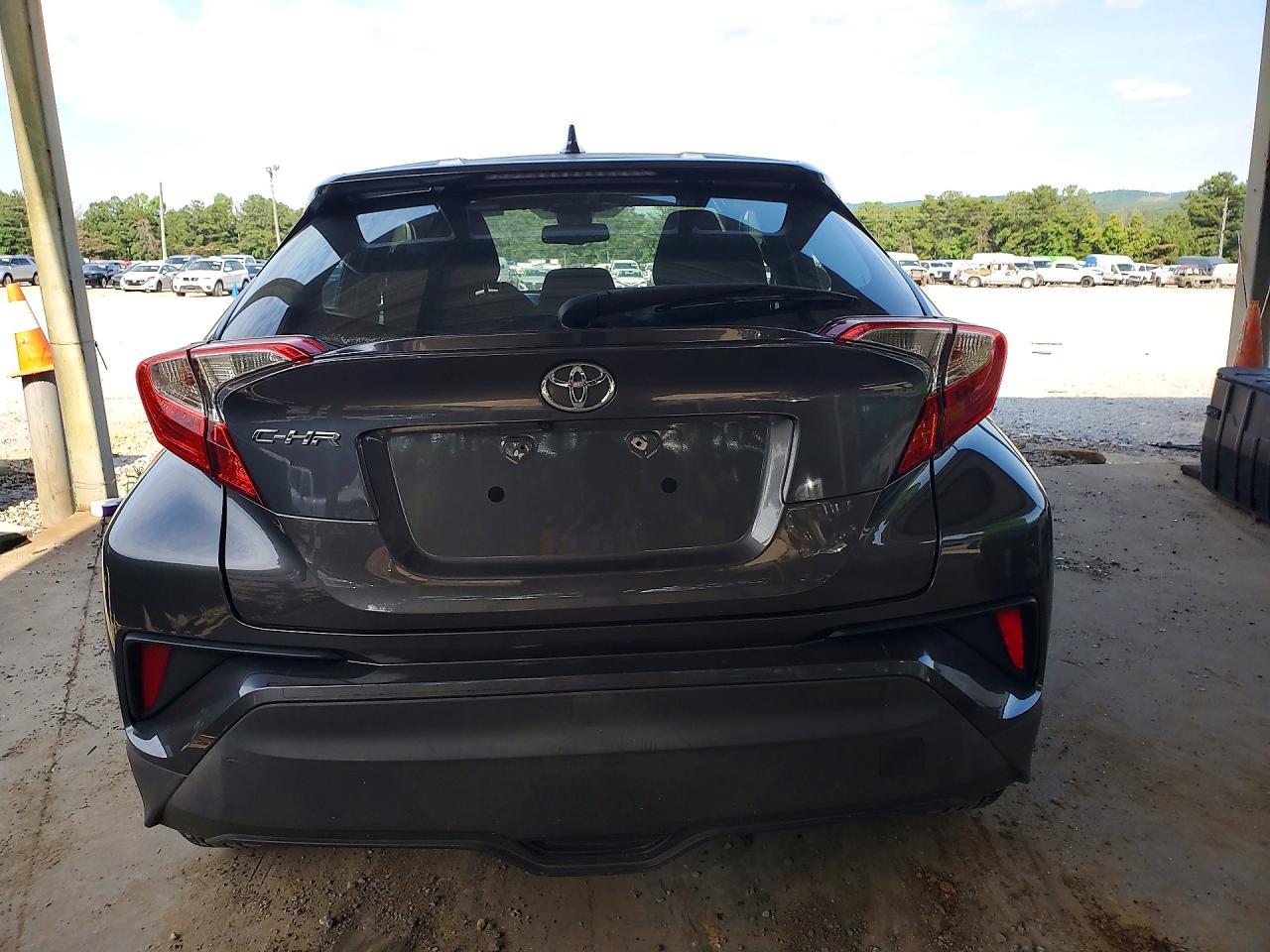 2018 TOYOTA C-HR — фото 6