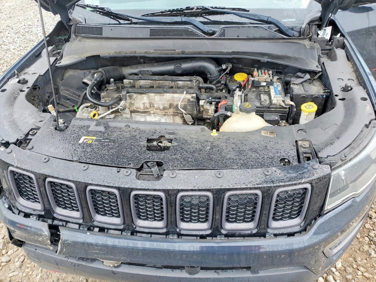 2017 JEEP COMPASS — фото 12