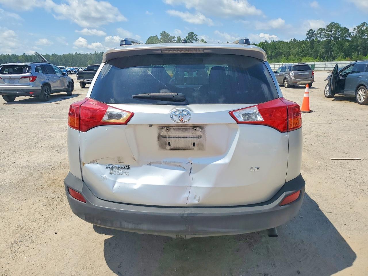 2014 TOYOTA RAV4 — фото 6