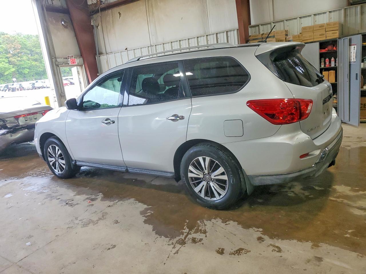 NISSAN PATHFINDER