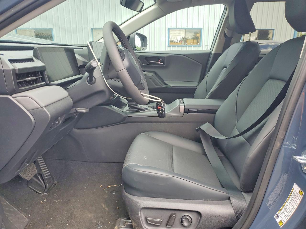 2026 TOYOTA RAV4 HYBRID — фото 7