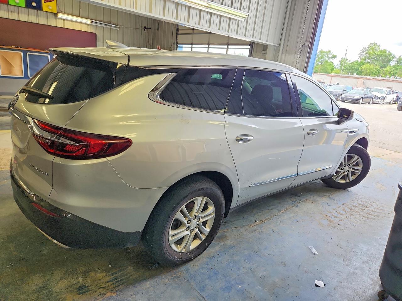2019 BUICK ENCLAVE — фото 3